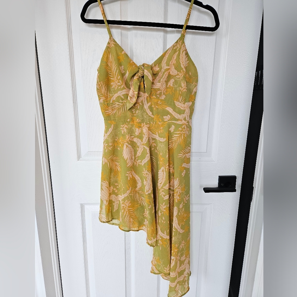🆕️ NWT Guess romper - Picture 6 of 7